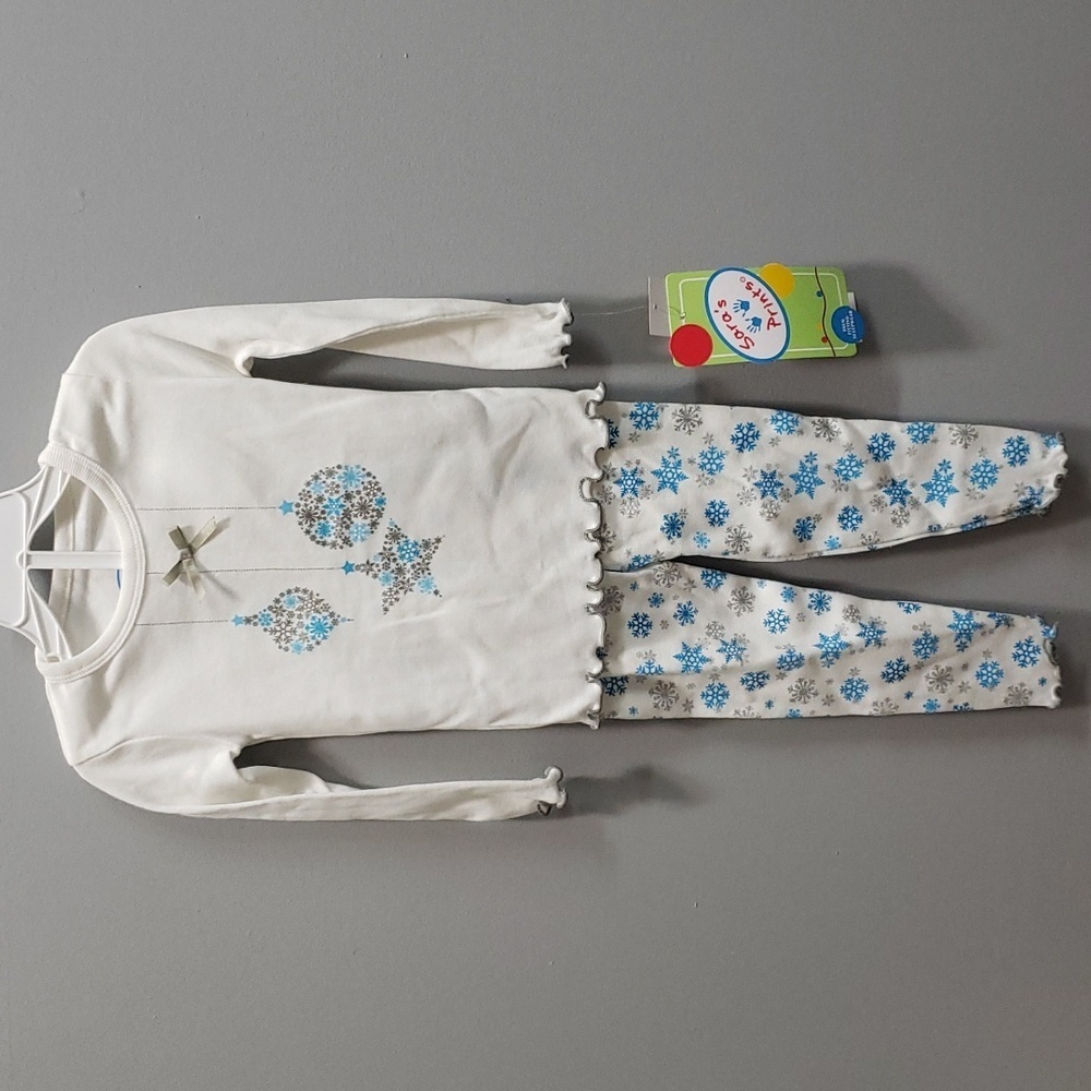Sara's Prints NWT 100% Cotton Snowflake Pattern 2-piece Pajama Set
